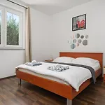 Divna Vodice-srima