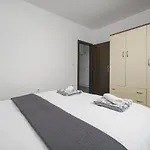 Divna Vodice-srima Srima