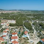 Divna Vodice-srima * Srima