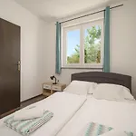 Holiday home Divna Vodice-srima