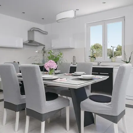 度假居 Divna Vodice-srima