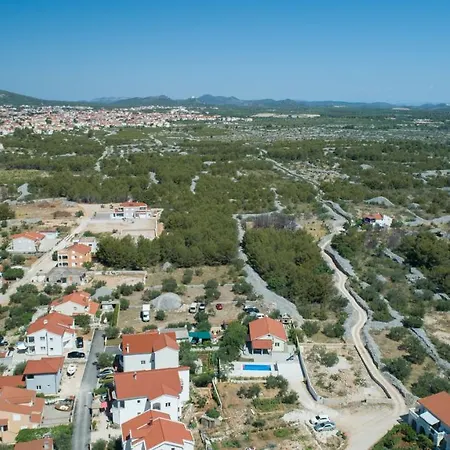 Divna Vodice-srima * Srima