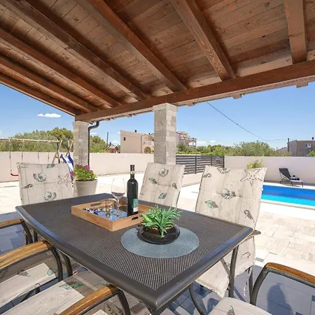 Divna Vodice-srima * 斯里马