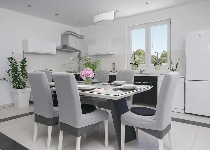 펜션 Divna Vodice-srima