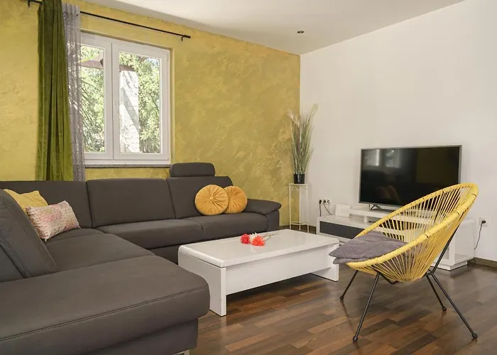 Divna Vodice-srima 스리마