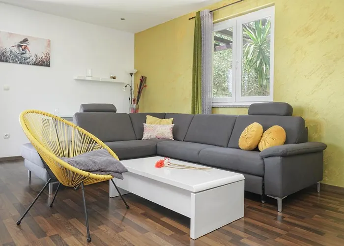 펜션 Divna Vodice-srima 스리마