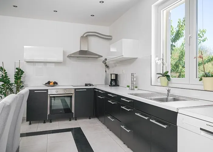 Divna Vodice-srima * 스리마